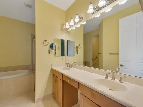 6360 Astor Place Vero Beach FL 32966