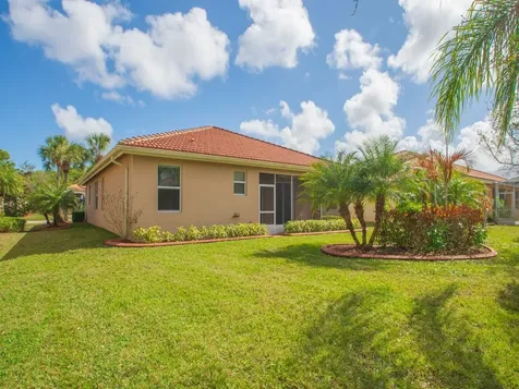 6360 Astor Place Vero Beach FL 32966