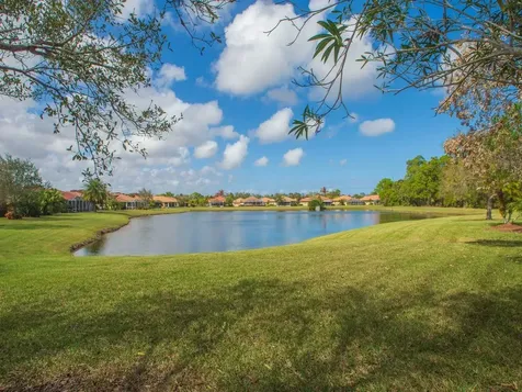 6360 Astor Place Vero Beach FL 32966