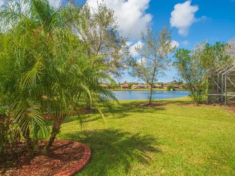 6360 Astor Place Vero Beach FL 32966