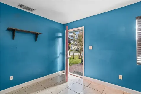 1255 16th Avenue SW Vero Beach FL 32962