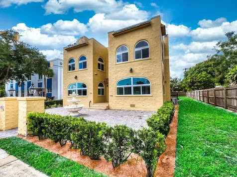 1429 19th Place Vero Beach FL 32960