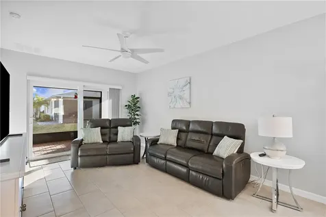 6187 Red Maple Manor Vero Beach FL 32966