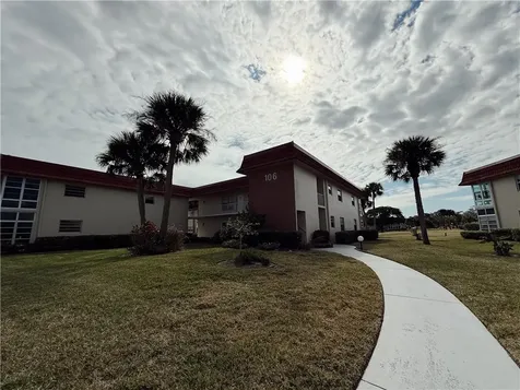 106 Spring Lake Court Vero Beach FL 32962