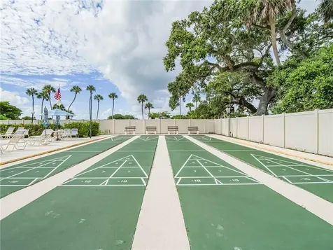 106 Spring Lake Court Vero Beach FL 32962