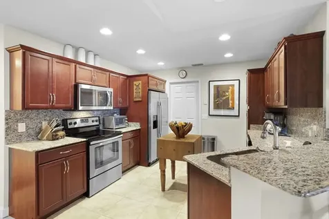 32 Ipanema Way Fort Pierce FL 34951
