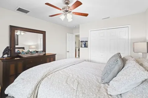 32 Ipanema Way Fort Pierce FL 34951