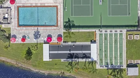 32 Ipanema Way Fort Pierce FL 34951