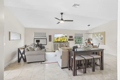 32 Ipanema Way Fort Pierce FL 34951