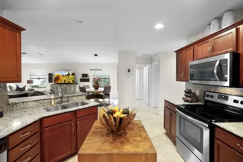 32 Ipanema Way Fort Pierce FL 34951