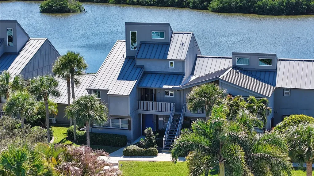 1304 Spyglass Lane Vero Beach FL 32963