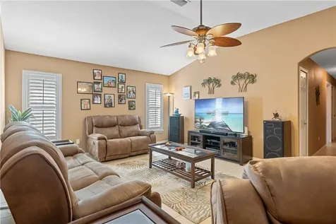 5648 Riverboat Circle SW Vero Beach FL 32968
