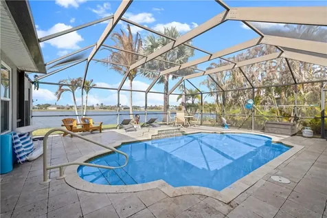 5648 Riverboat Circle SW Vero Beach FL 32968