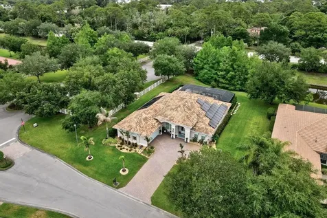 8260 Meredith Place Vero Beach FL 32968