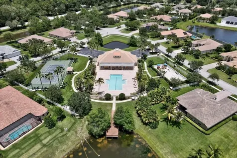 8260 Meredith Place Vero Beach FL 32968