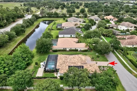 8260 Meredith Place Vero Beach FL 32968