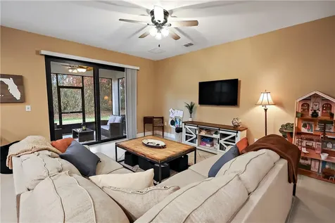 1649 Willows Square Vero Beach FL 32966
