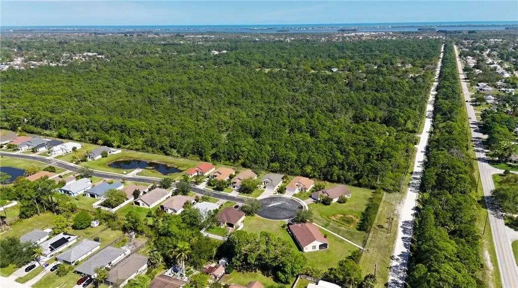 1675 16th Court SW Vero Beach FL 32962