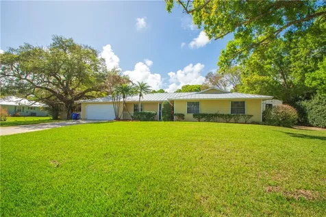 855 29th Court Vero Beach FL 32960