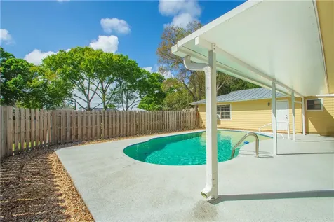 855 29th Court Vero Beach FL 32960