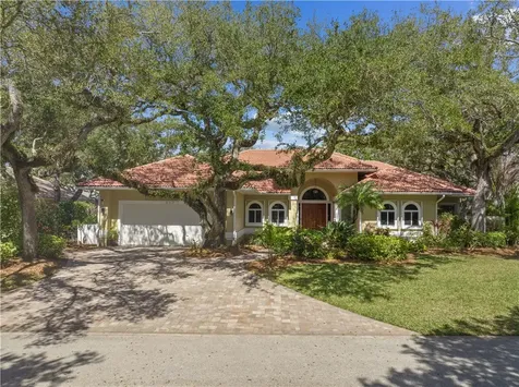 330 Marbrisa Drive Vero Beach FL 32963