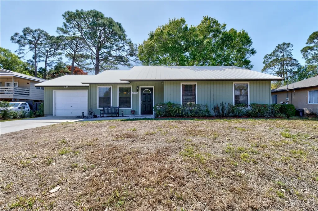 7105 Coquina Avenue Fort Pierce FL 34951