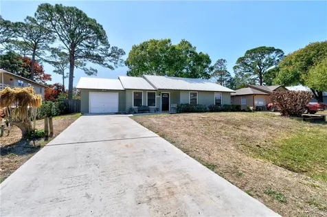 7105 Coquina Avenue Fort Pierce FL 34951