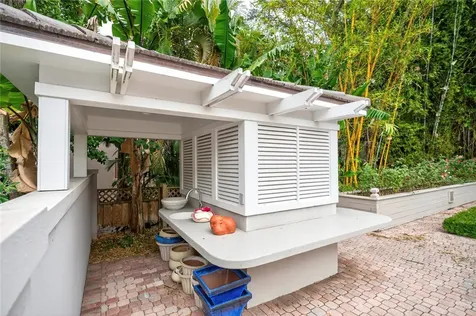 2010 Club Drive Vero Beach FL 32963