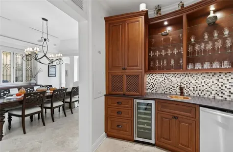 2010 Club Drive Vero Beach FL 32963