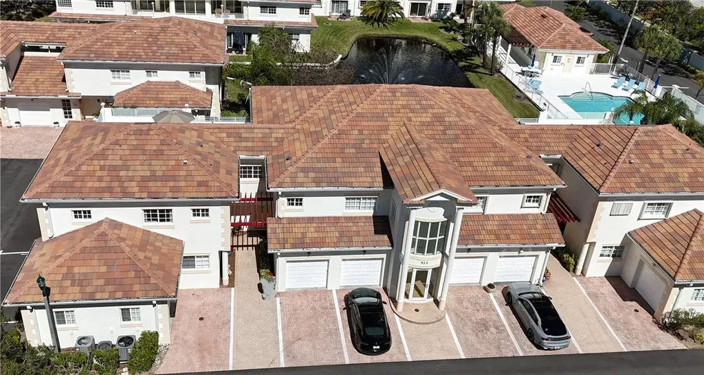 512 7th Square Vero Beach FL 32962