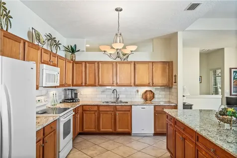 512 7th Square Vero Beach FL 32962