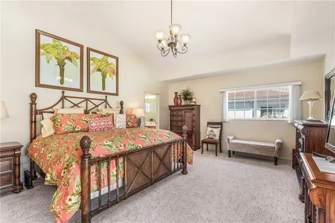 512 7th Square Vero Beach FL 32962