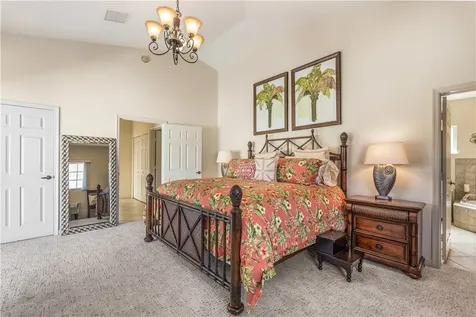 512 7th Square Vero Beach FL 32962