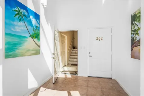 512 7th Square Vero Beach FL 32962