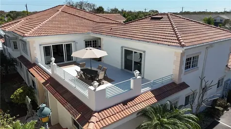 512 7th Square Vero Beach FL 32962