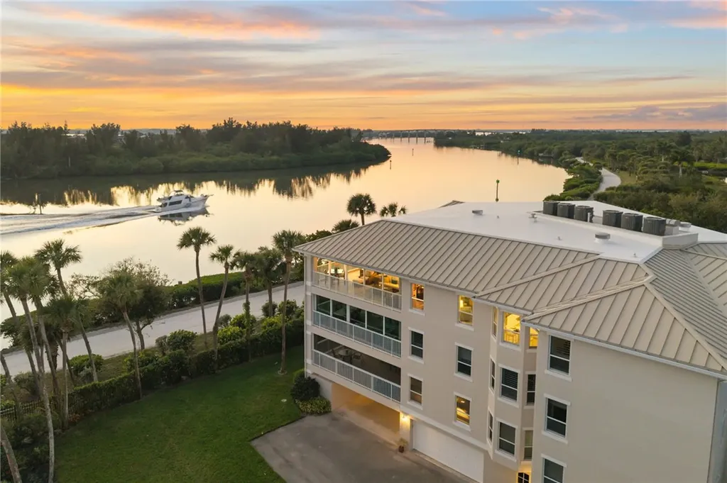 8885 W Orchid Island Circle Vero Beach FL 32963