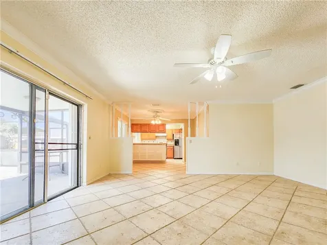 585 24th Avenue Vero Beach FL 32962