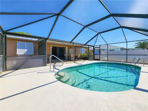 585 24th Avenue Vero Beach FL 32962