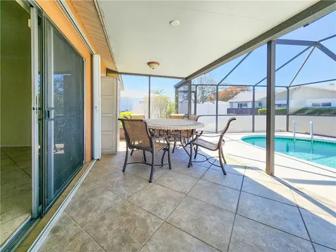 585 24th Avenue Vero Beach FL 32962