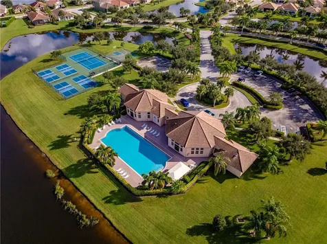 2167 Harwick Circle SW Vero Beach FL 32968