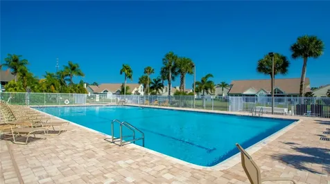 1687 Aynsley Way Vero Beach FL 32966