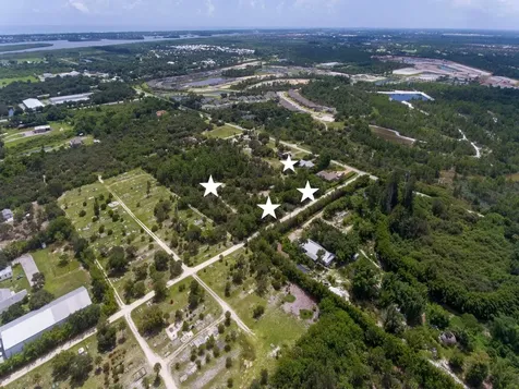 7000 44th Court Vero Beach FL 32967