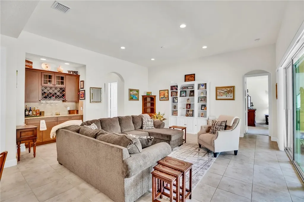 393 11th Square SW Vero Beach FL 32962