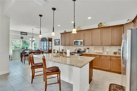 393 11th Square SW Vero Beach FL 32962