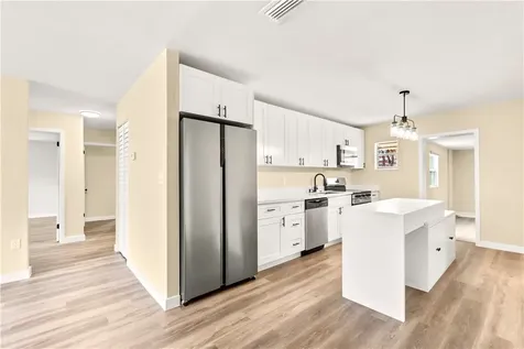 2105 Donald Avenue Fort Pierce FL 34946