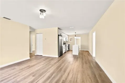 2105 Donald Avenue Fort Pierce FL 34946