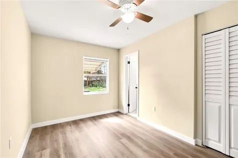 2105 Donald Avenue Fort Pierce FL 34946