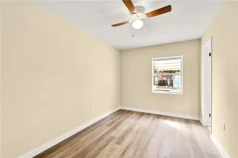 2105 Donald Avenue Fort Pierce FL 34946