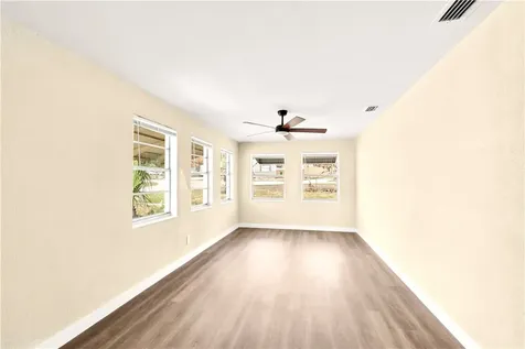 2105 Donald Avenue Fort Pierce FL 34946