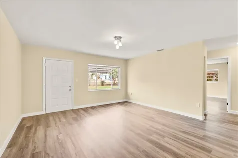 2105 Donald Avenue Fort Pierce FL 34946